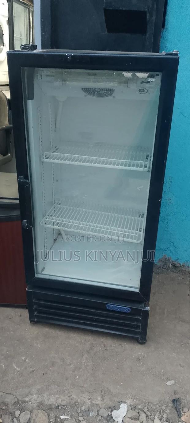 Mini Display Fridge - thumbnail 3