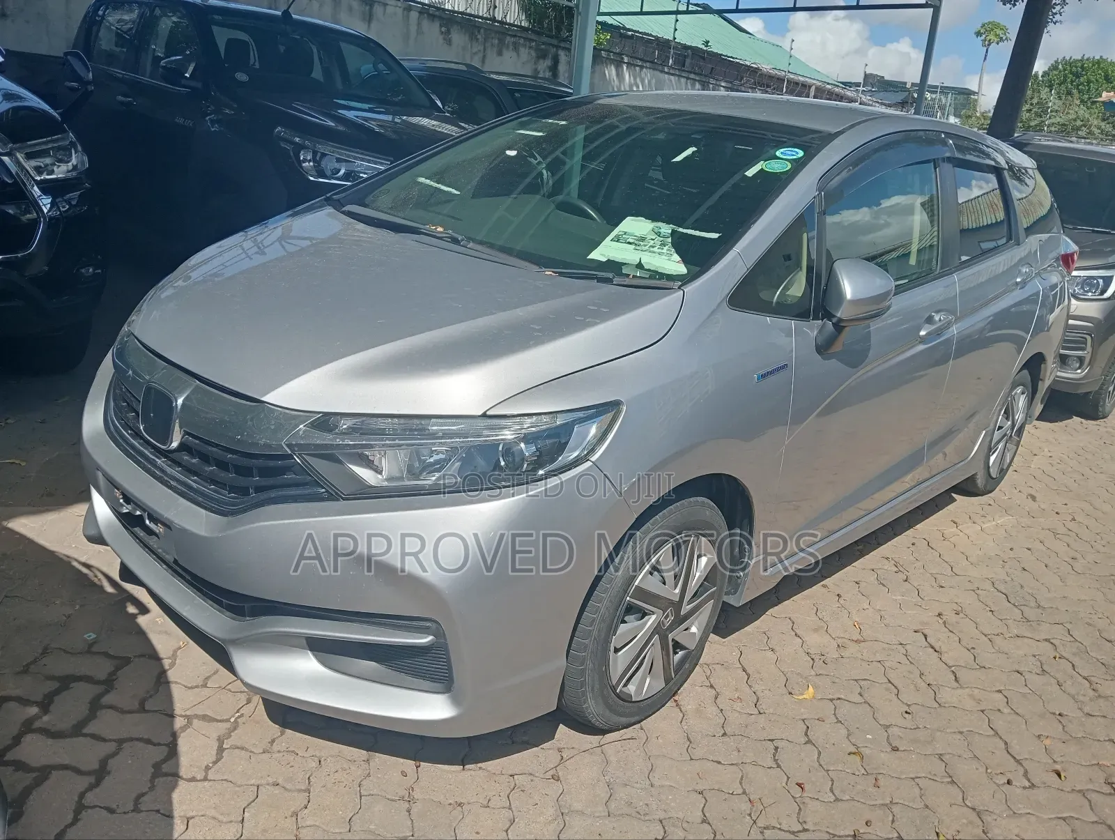 Honda Fit Shuttle 2019 Silver