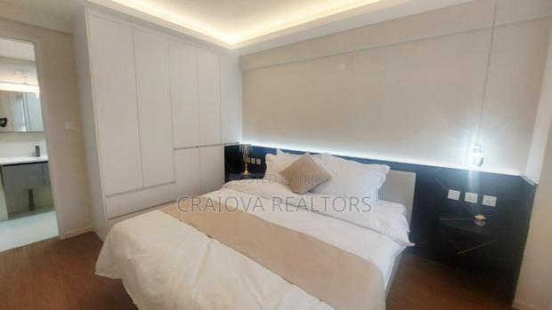 2bdrm Apartment in Lavington for sale - thumbnail 8