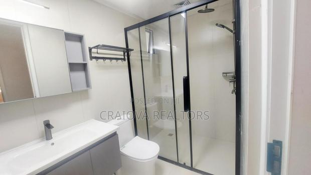 2bdrm Apartment in Lavington for sale - thumbnail 9