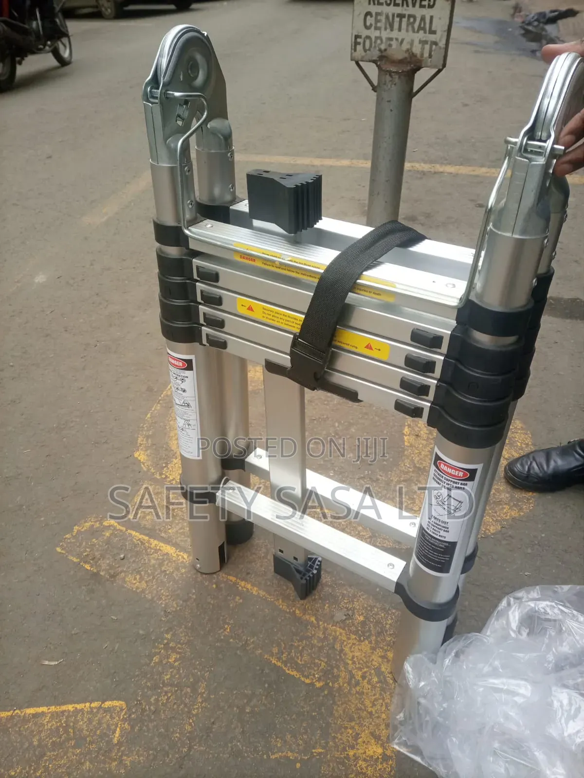 Telescopic Ladder