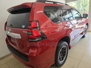 Toyota Land Cruiser Prado 2019 Red