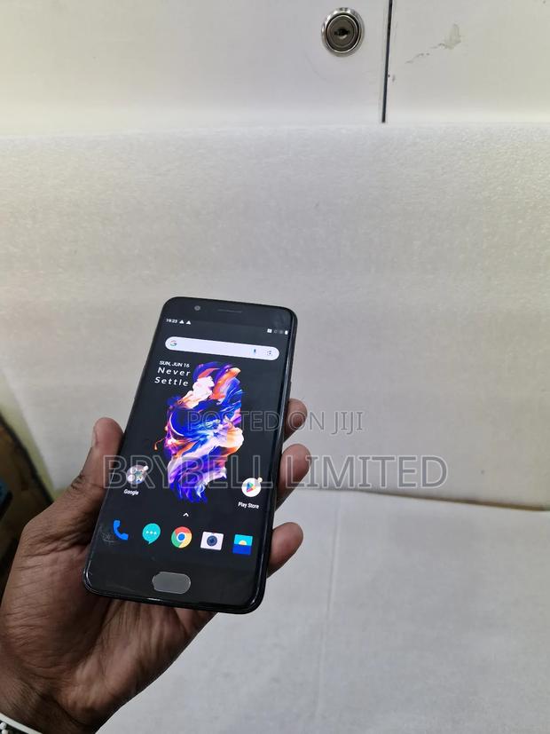 OnePlus 5 64 GB Gray - thumbnail 3