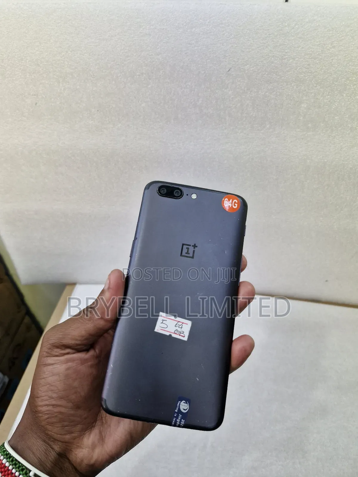 OnePlus 5 64 GB Gray