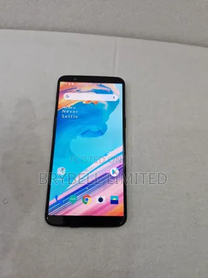 OnePlus 5T 64 GB Gray
