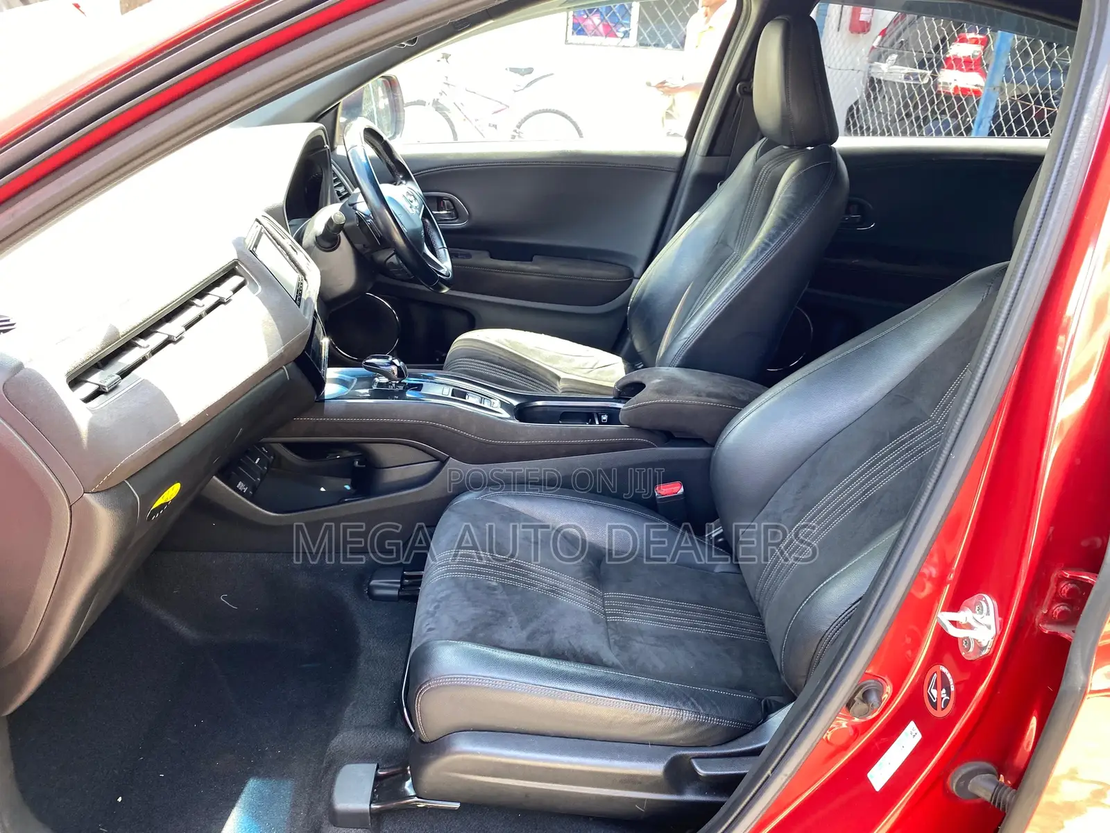 Honda Vezel 2018 Red