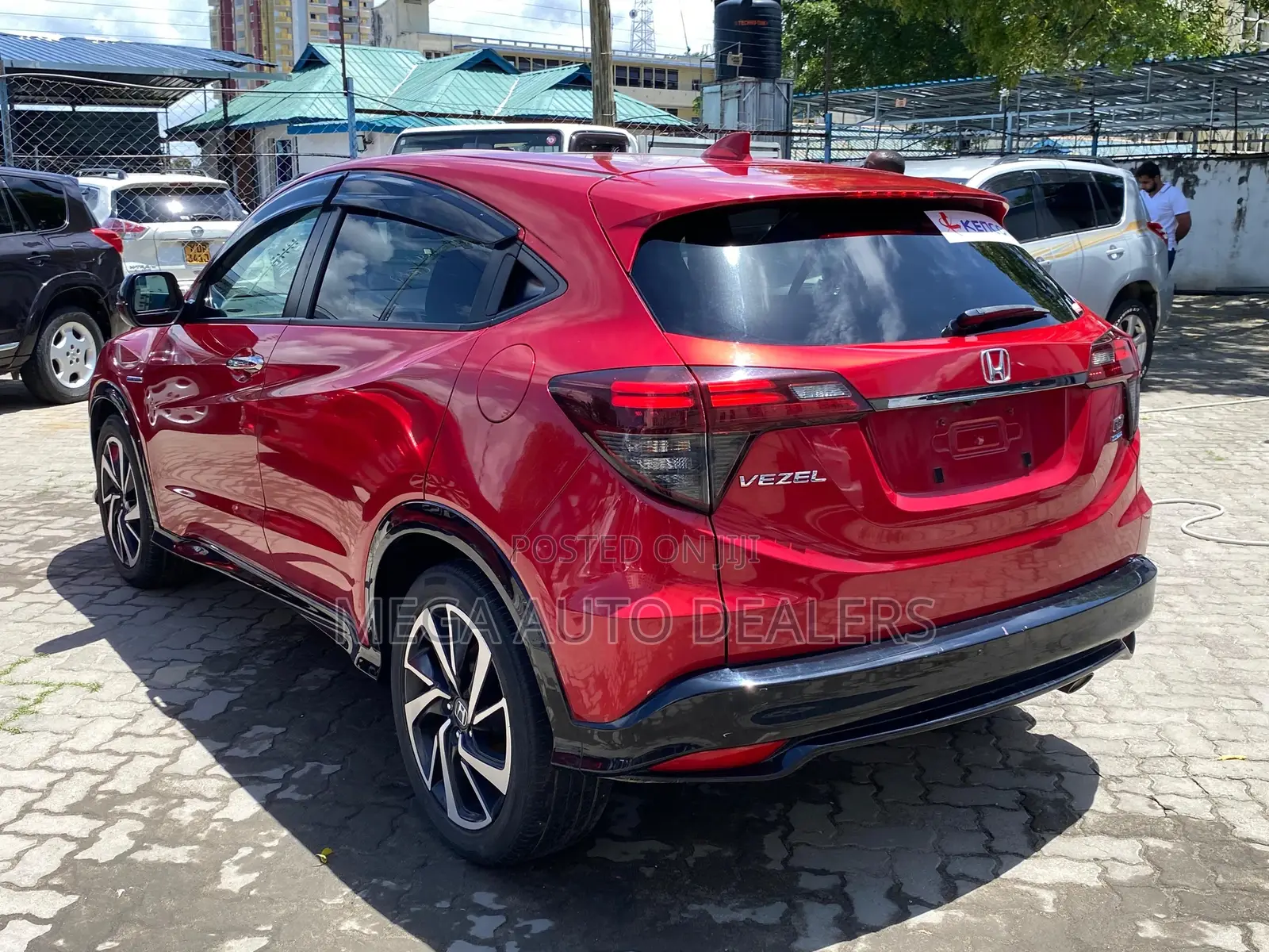 Honda Vezel 2018 Red