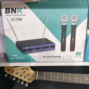 Powerful 8 Channels Outdoor Sound -(2)Ev Mid Speakers - Wireless Mic