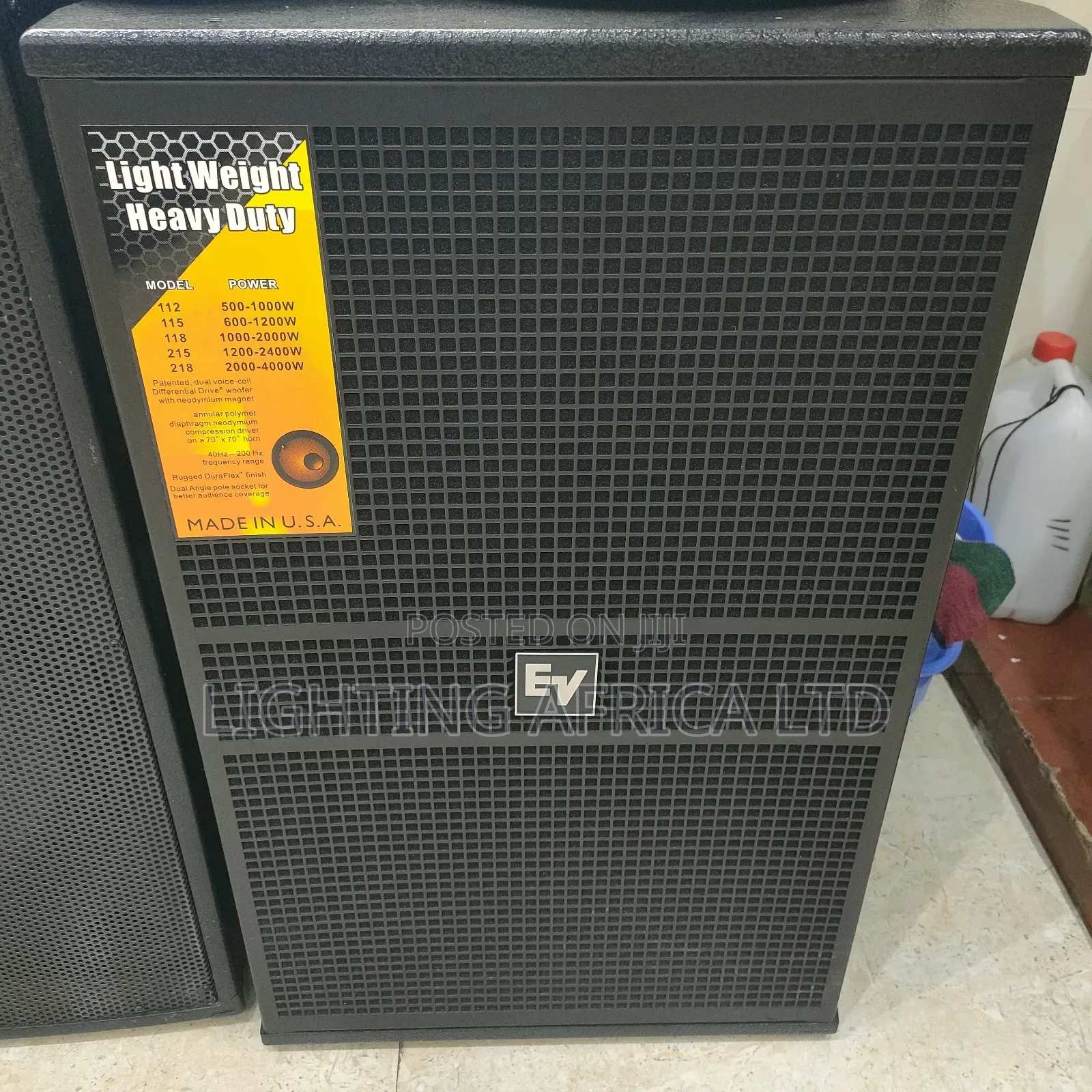 Powerful 8 Channels Outdoor Sound -(2)Ev Mid Speakers - Wireless Mic