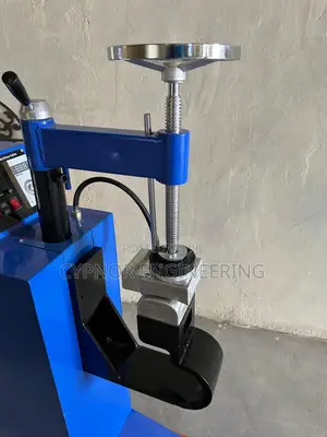 Tyre Vulcanizing Machine