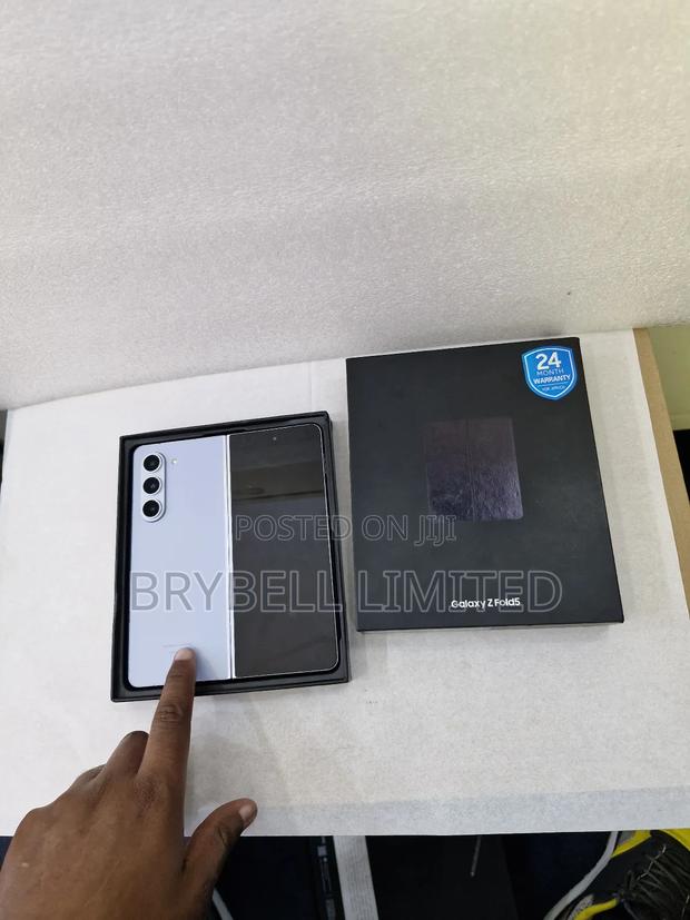Samsung Galaxy Z Fold 5 512 GB Blue - main view