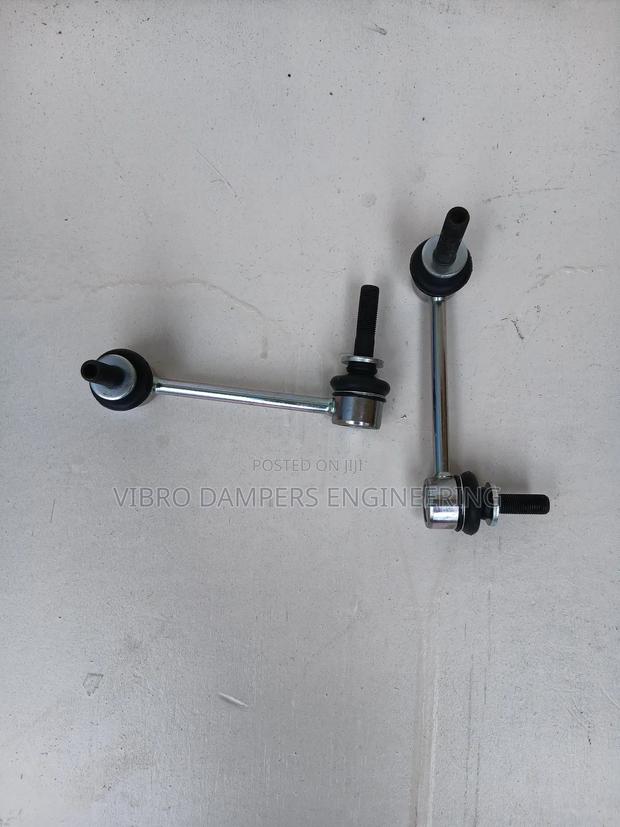 Toyota Prado Front Stabilizer Links - main view