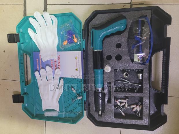 Concrate Nail Gun - main view
