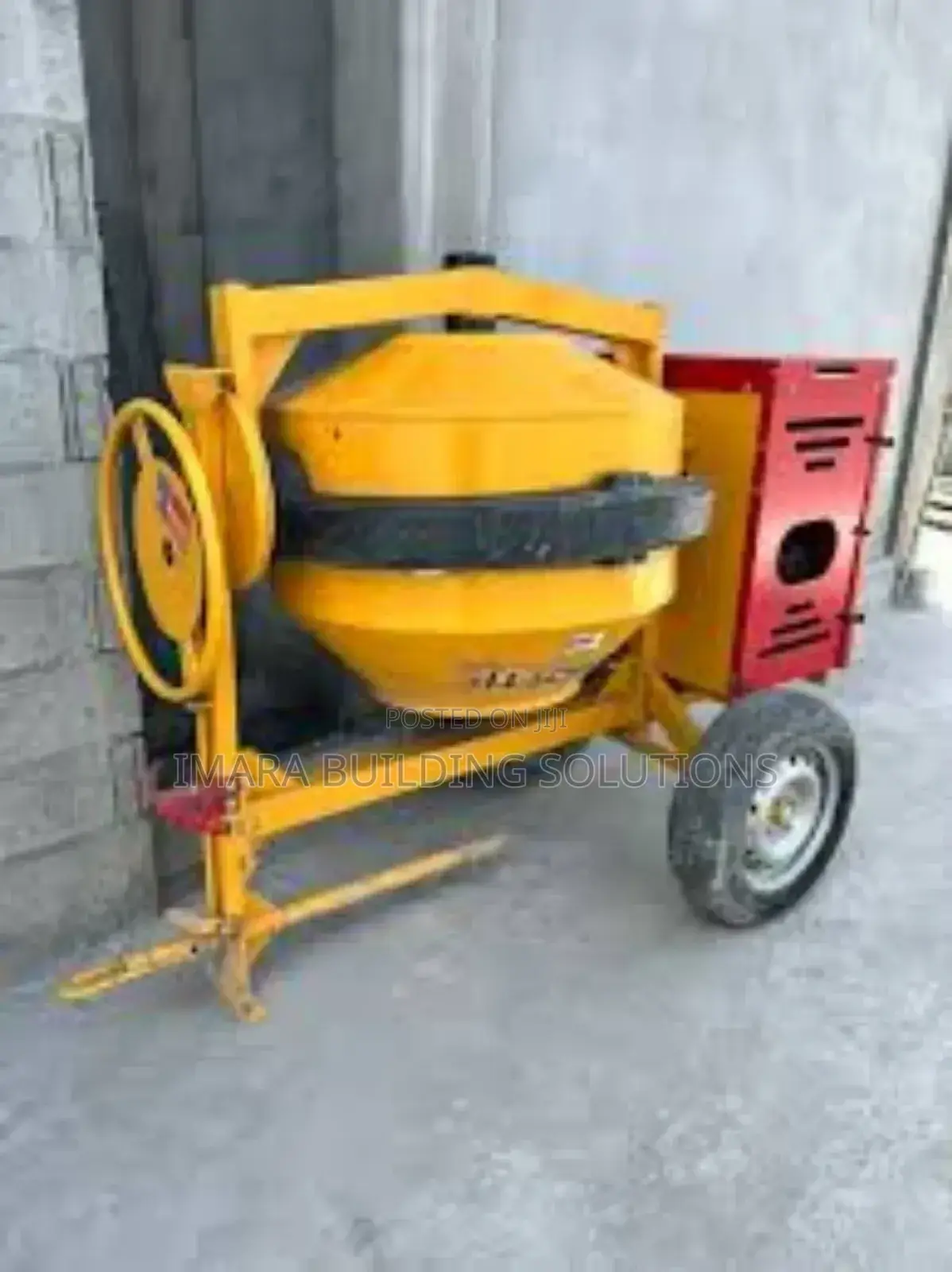 Menegotti 400l Concrete Mixer – Mobility and Stability in One Machine