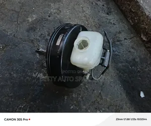 Toyota Hiace Brake Booster