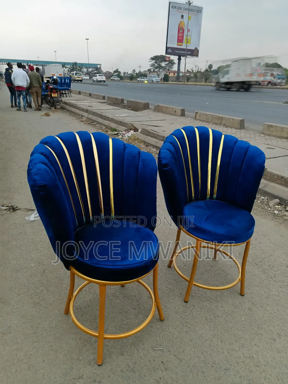 Manicure Flower Seats, Blue and Gold 