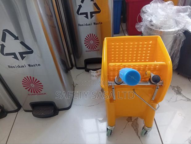 Mop Bucket Trolley - thumbnail 2