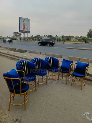 3 Manicure Client Seats, 3 Technician Seats, Blue.