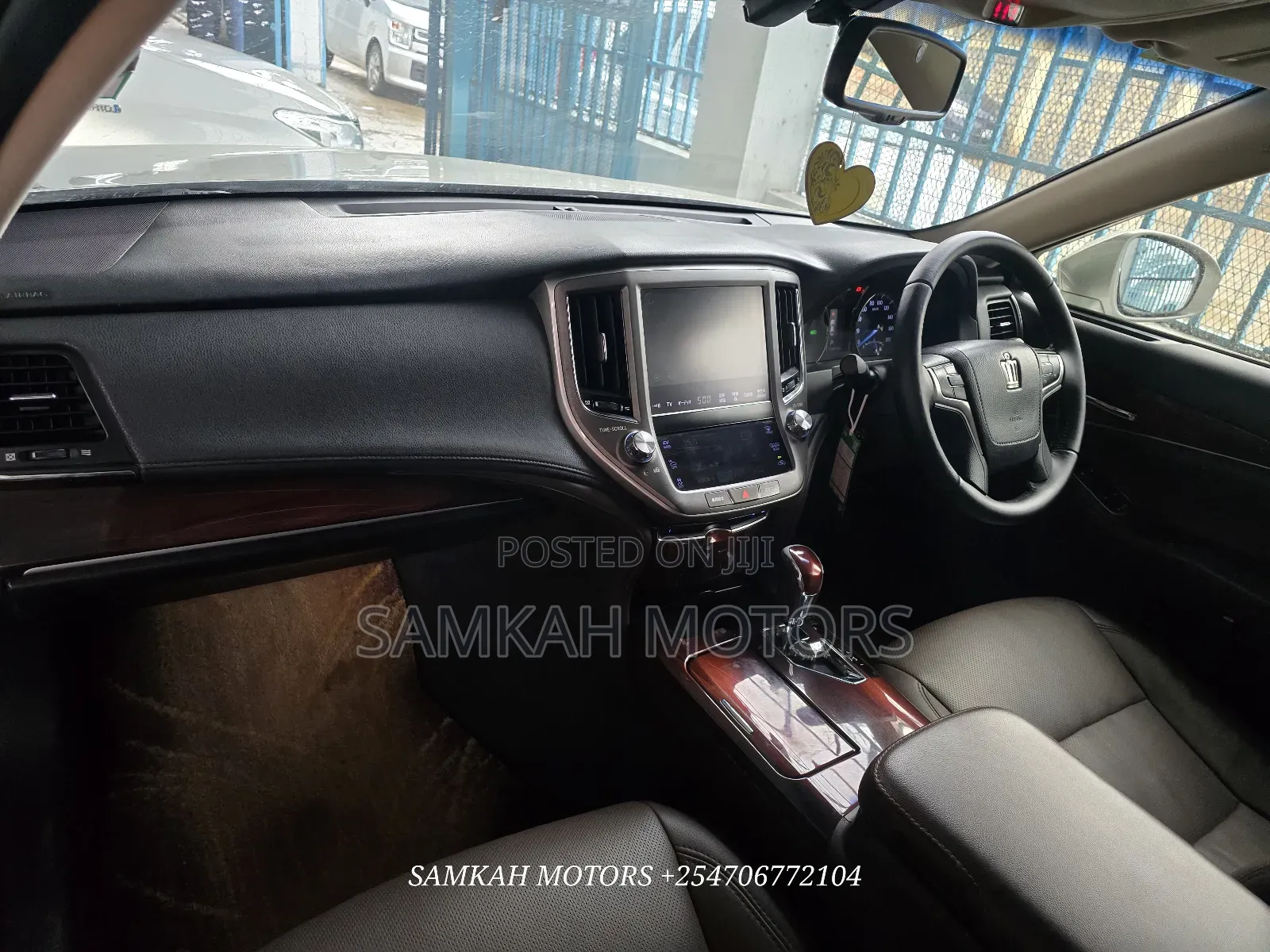 Toyota Crown 2015 Gray