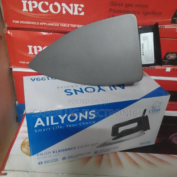 Ailyons Dry Iron Box -Hd199a
