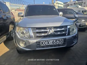 Mitsubishi Pajero 2013 Silver