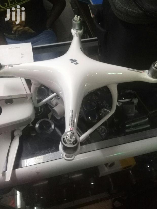 Dji Phantom 4 Drone - main view