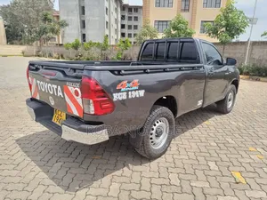 Toyota Hilux Revo Single Cab Deisel 2.4 RWD 2021 Black