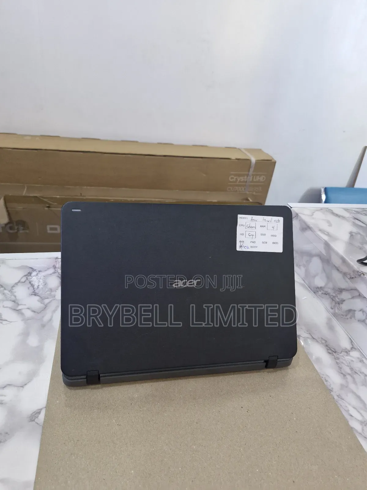 Laptop Acer TravelMate B 4GB Intel Pentium HDD+SSD 72GB