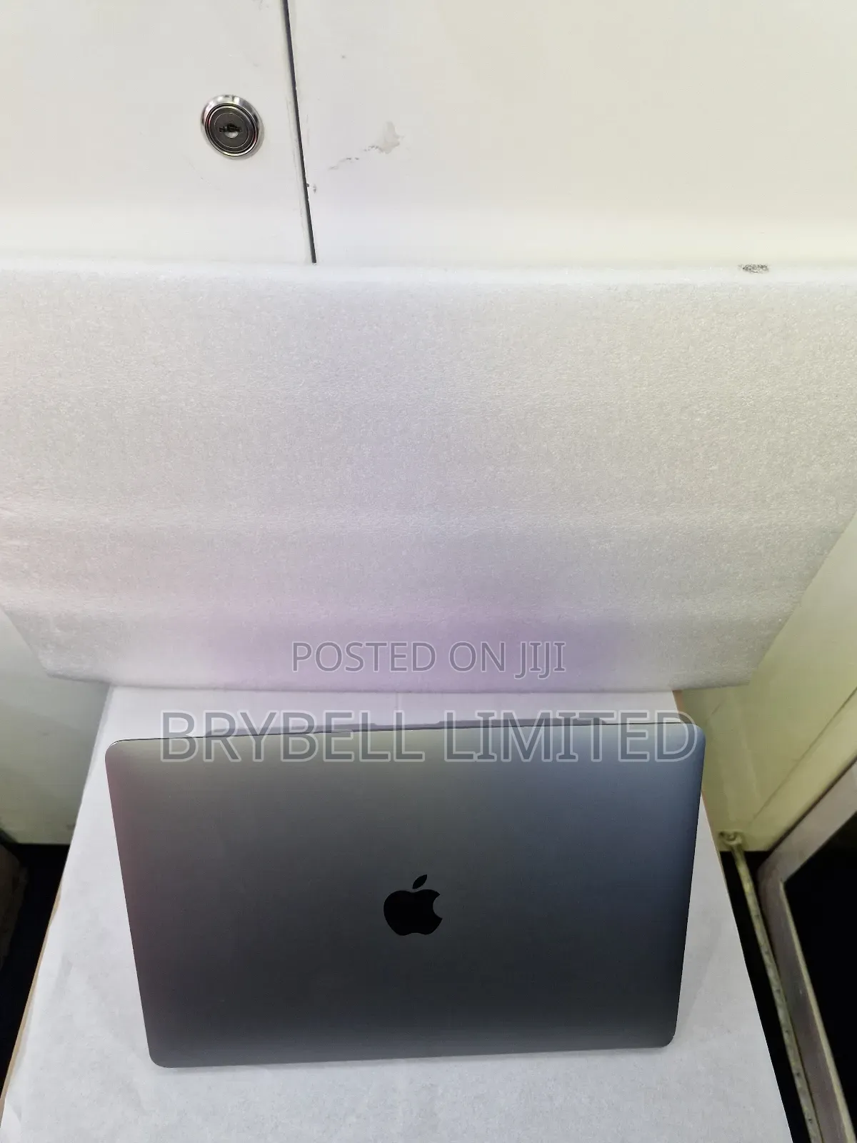Laptop Apple MacBook Pro 2016 8GB Intel Core I5 SSD 256GB