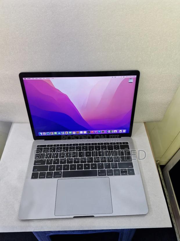 Laptop Apple MacBook Pro 2016 8GB Intel Core I5 SSD 256GB - main view