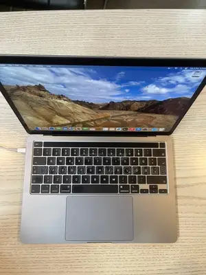 Laptop Apple MacBook Pro 2020 16GB Intel Core I5 SSD 512GB
