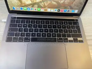 Laptop Apple MacBook Pro 2020 16GB Intel Core I5 SSD 512GB