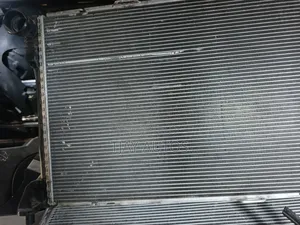 Mercedes W204 W212 M271 Cgi Engine Radiator
