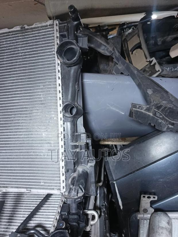 Mercedes W204 W212 M271 Cgi Engine Radiator - thumbnail 3