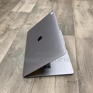 Laptop Apple MacBook Pro 2019 16GB Intel Core i7 SSD 512GB