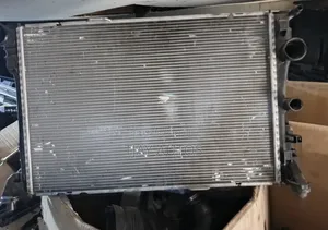 Mercedes W204 W212 M271 Cgi Engine Radiator