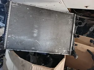 Mercedes W204 W212 M271 Cgi Engine Radiator
