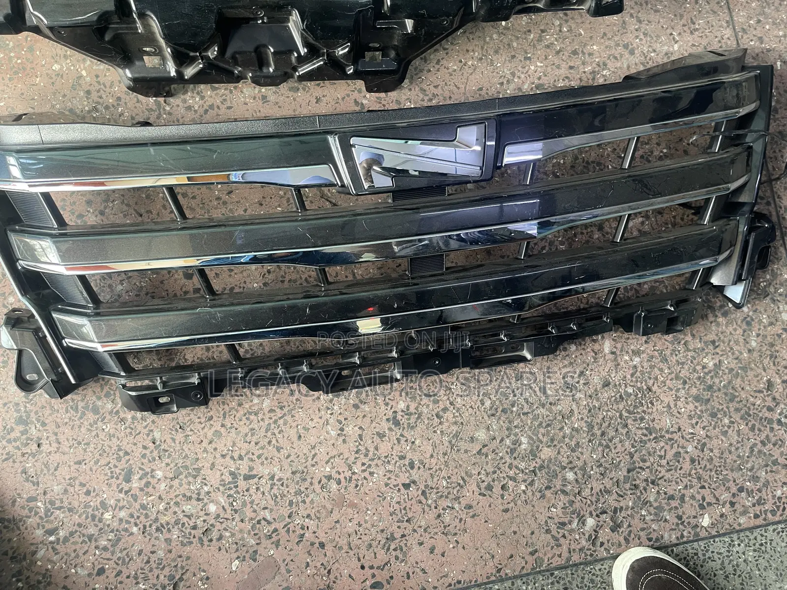Ex-Japan Toyota Noah 2015 Front Grill