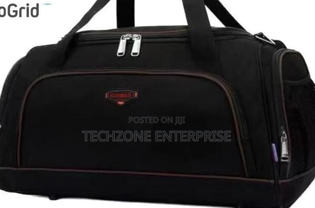 Classic Traveling Bag With Handle - main view