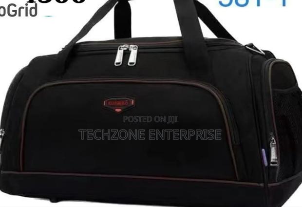 Classic Traveling Bag With Handle - thumbnail 3