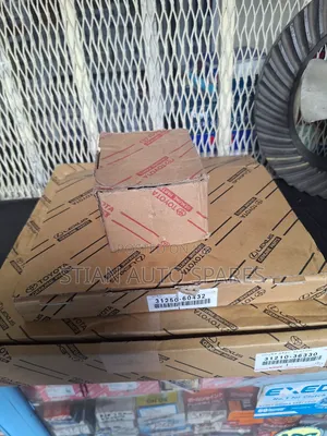 Toyota Landcruiser 79 1hz Clutch Kit Genuine
