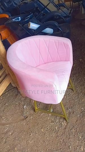 Fancy Nail Seat - thumbnail 2