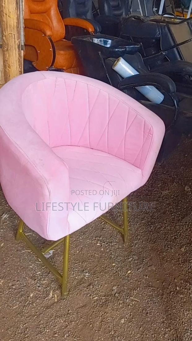 Fancy Nail Seat - thumbnail 3