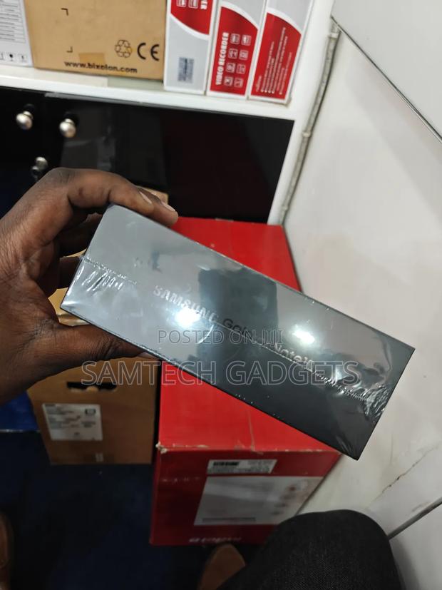 New Samsung Galaxy Note 10 5G 256 GB Gold - thumbnail 3