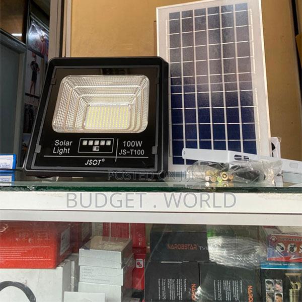 High-Efficiency Flexible Solar Floodlight With Solar Panel - main view