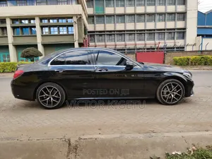 Mercedes-Benz C200 2018 Black