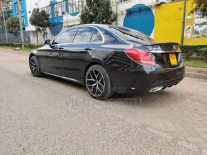 Mercedes-Benz C200 2018 Black