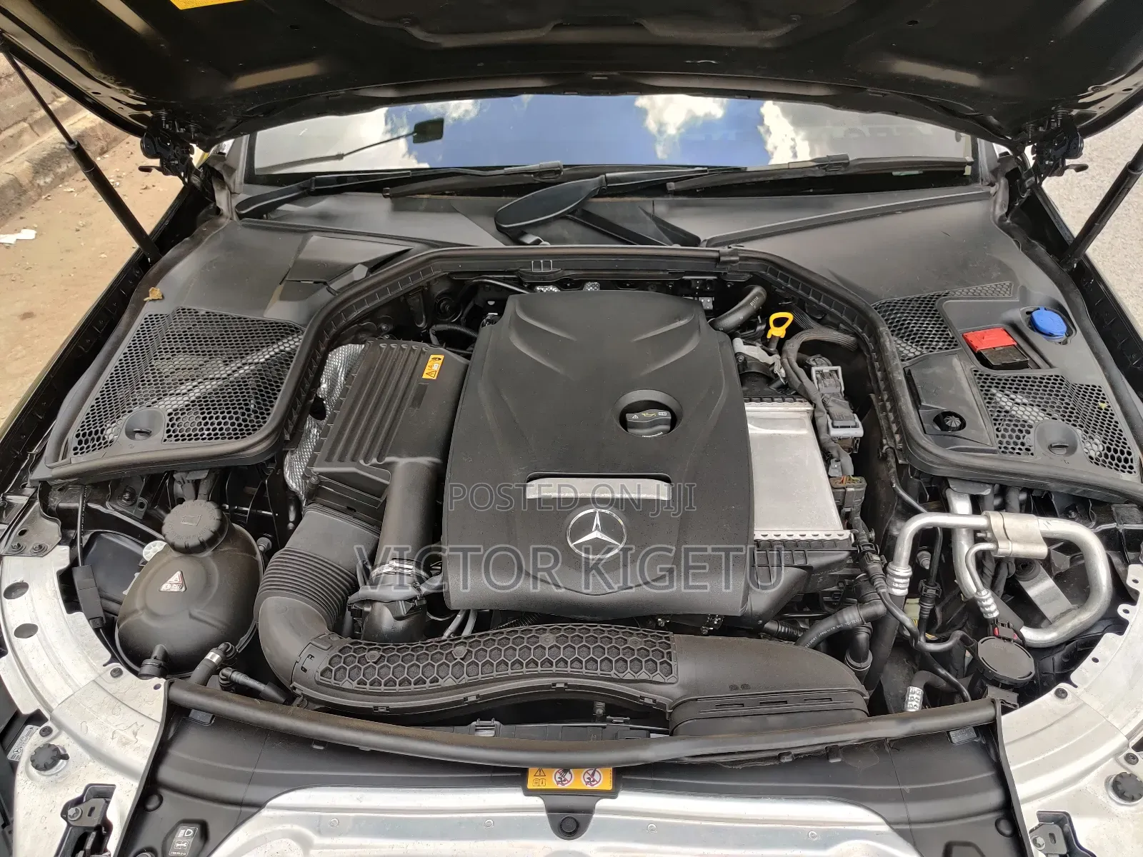 Mercedes-Benz C200 2018 Black