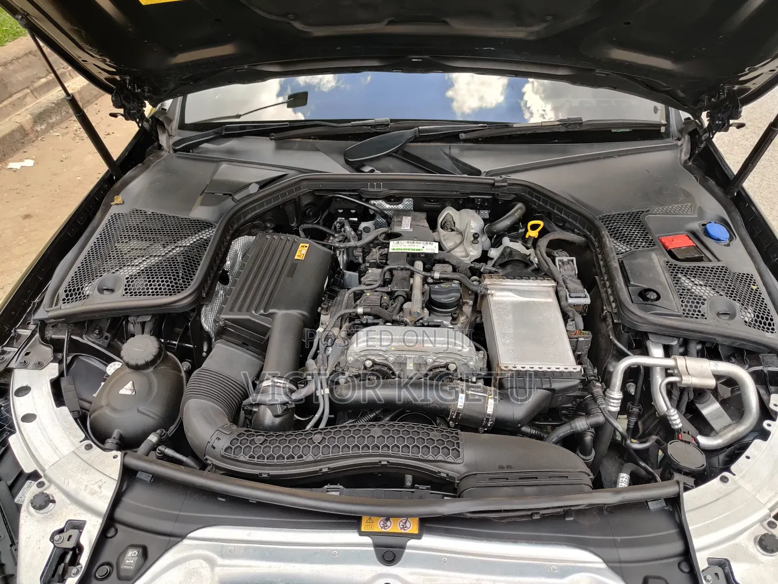 Mercedes-Benz C200 2018 Black