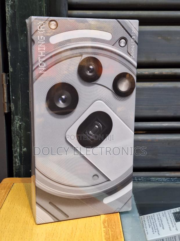 New Nothing Phone 3a Pro 256 GB White - main view